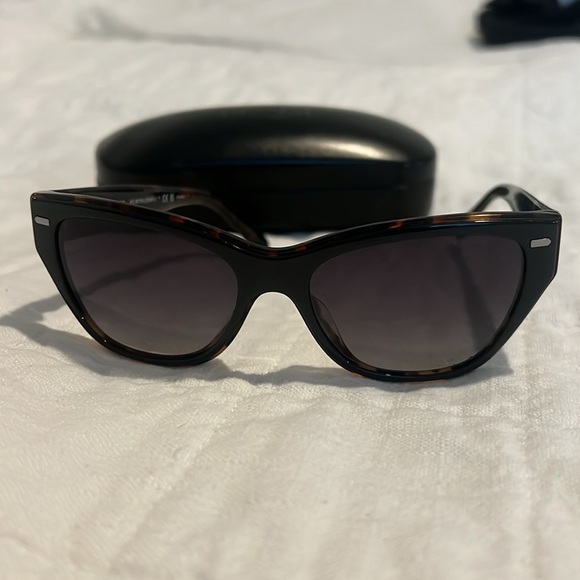 Coach Polarized Black/Dark Tortoise Sunglasses - Picture 9 of 11